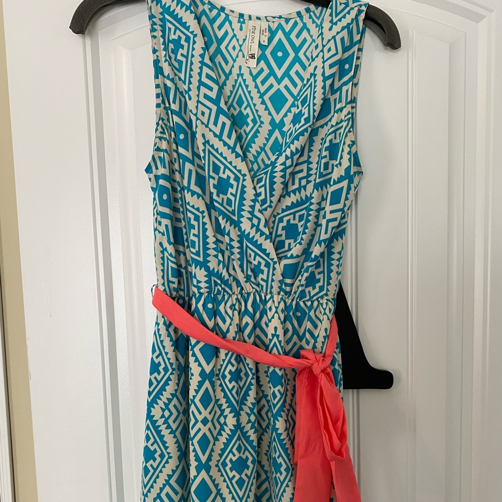 S preppy, tribal dress
